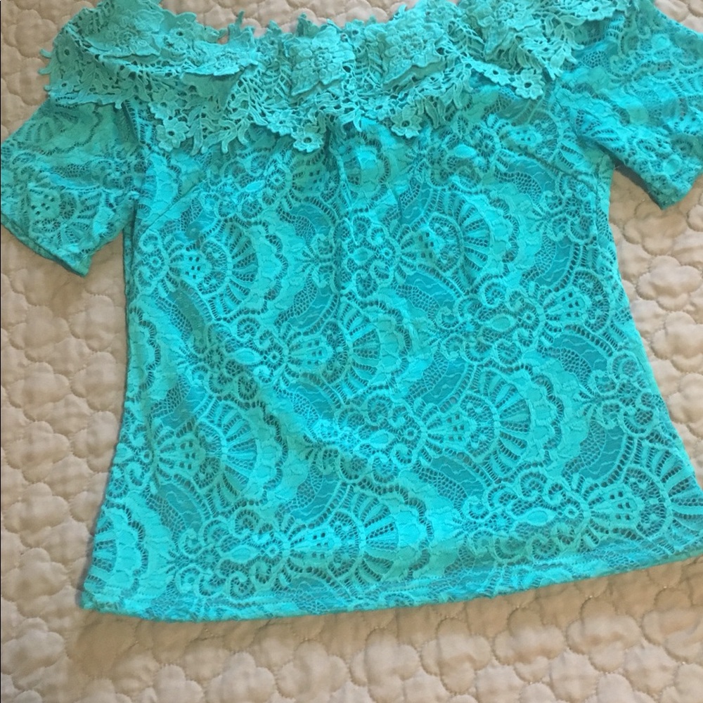 Adeline Los Angeles. Lace blouse. Turquoise color.